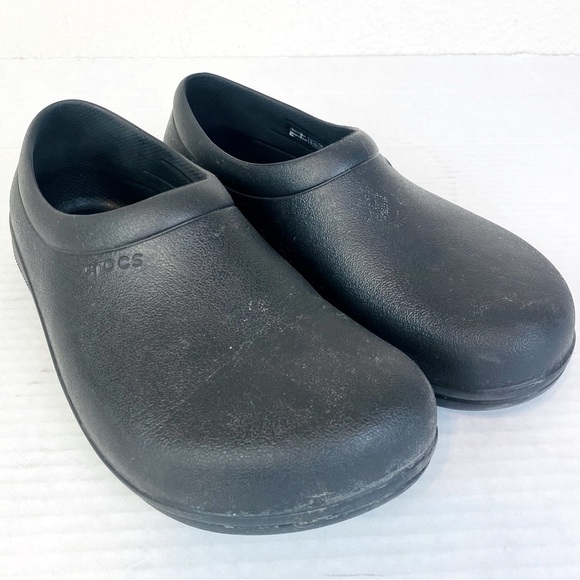 CROCS Other - Crocs On The Clock Work Slip Ons M8 W10